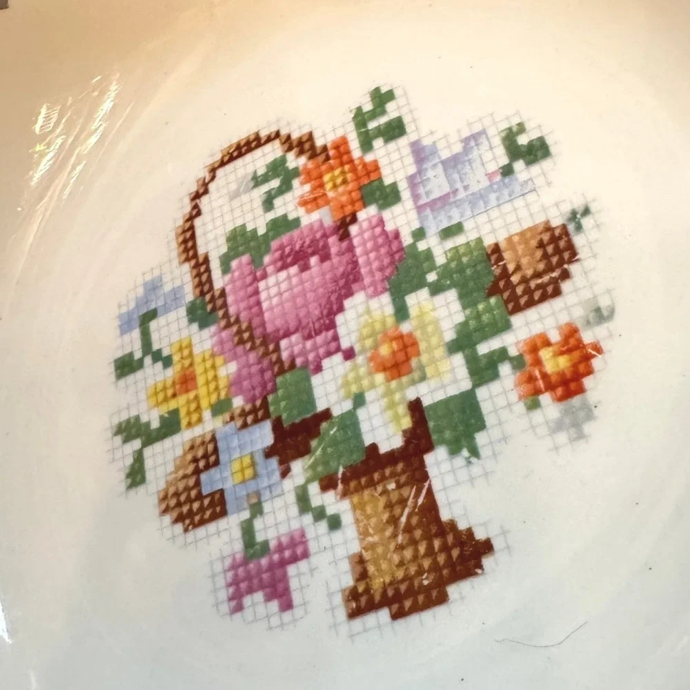 Vintage Century by Salem Cross Stitch Floral Bowls Set of 5 22K Gold Trim 6 Inch